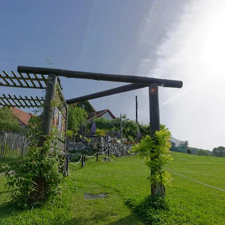 Cabane Dans Les Arbres / Swin-golf De * Cremin