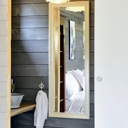 Cabane Dans Les Arbres / Swin-golf De Cremin