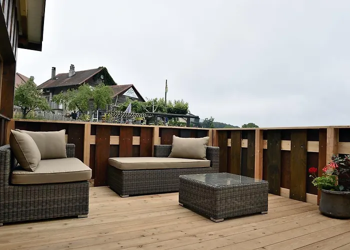 Dans Les Arbres / Swin-golf De 4* Cremin